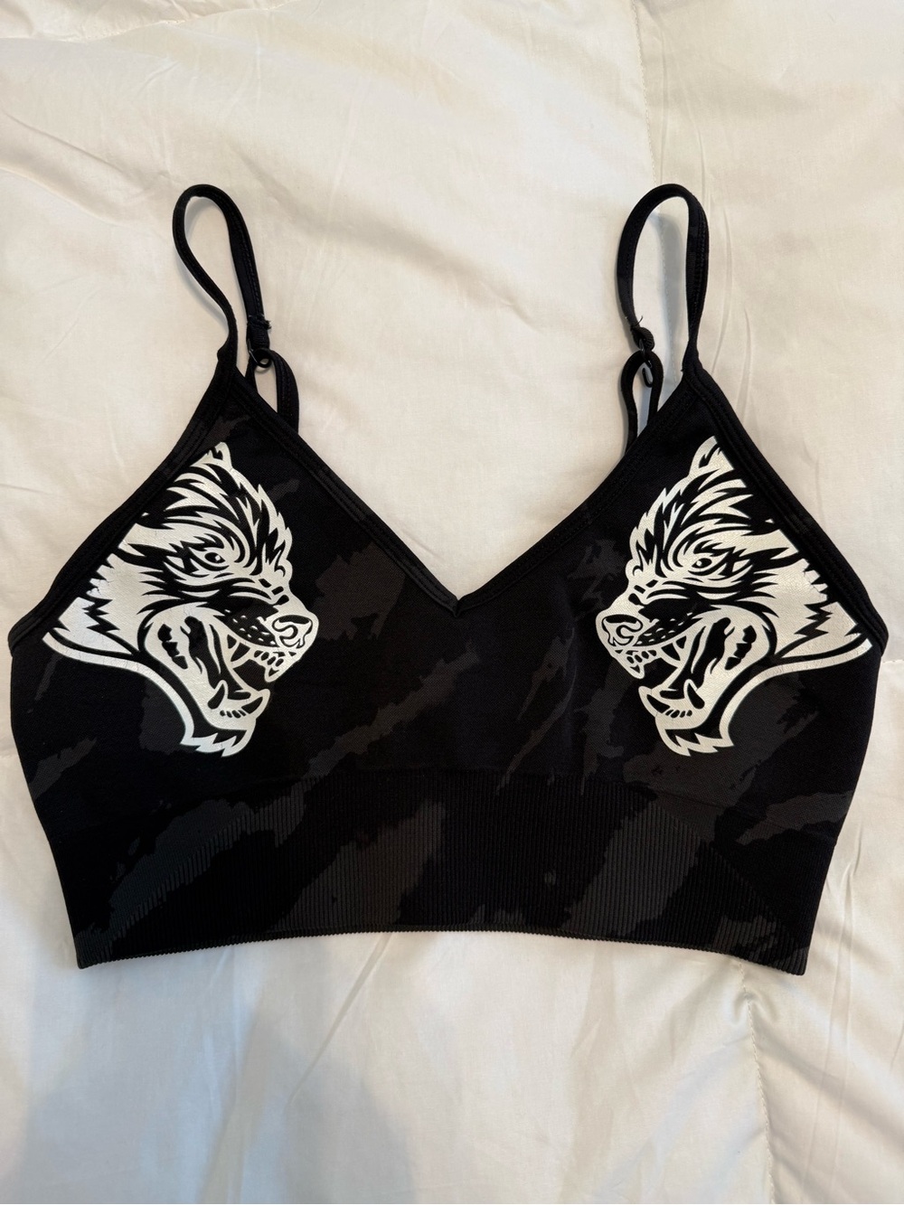 Darc Sport Wolf Edition Limited #244/500 Black Camo Sports Bra Medium